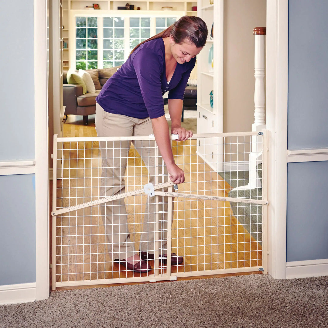 Baby Safety Gate Wire Mesh Lightweight with Wood Frame